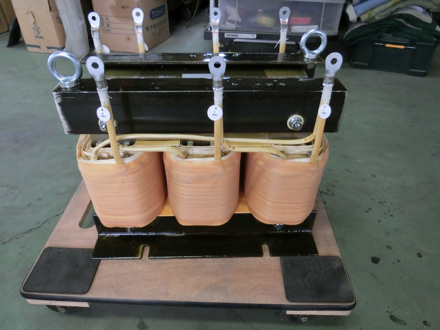 三相複巻変圧器 リードタイプ（30kVA）